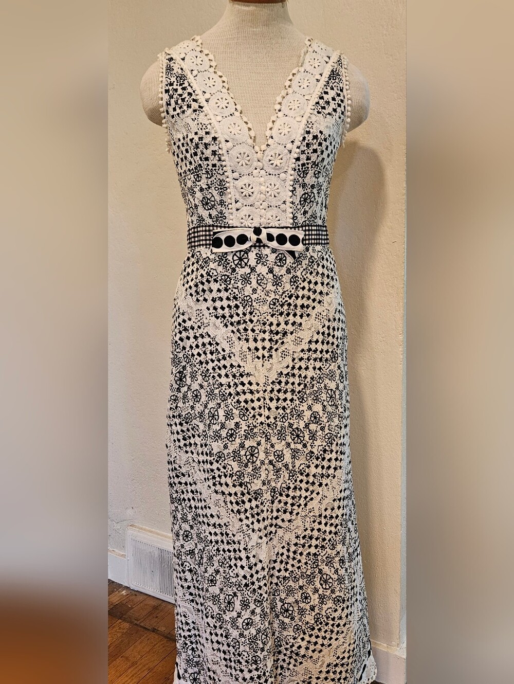 Vintage 1960s Eloise Curtis for Happenstance Black & White Crochet Lace Maxi